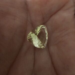 NWOT 7 Carat Yellow Labdorite Gemstone